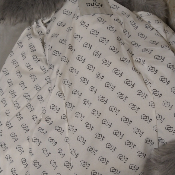 Ducie London Faux coat - Picture 6 of 6